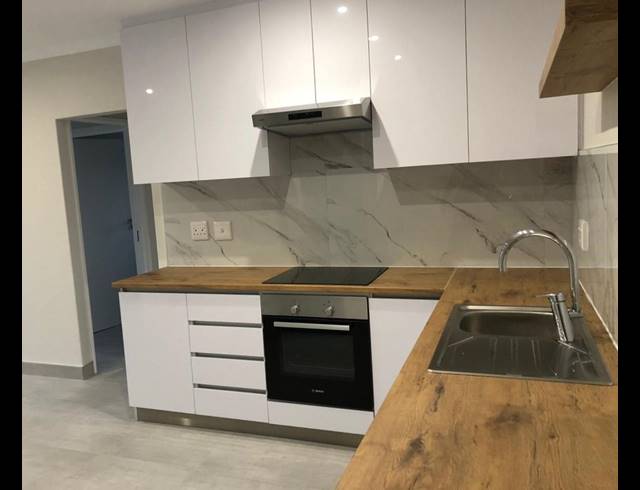 3 BEDROOM APARTMENT RENTED IN HILLCREST CENTRAL